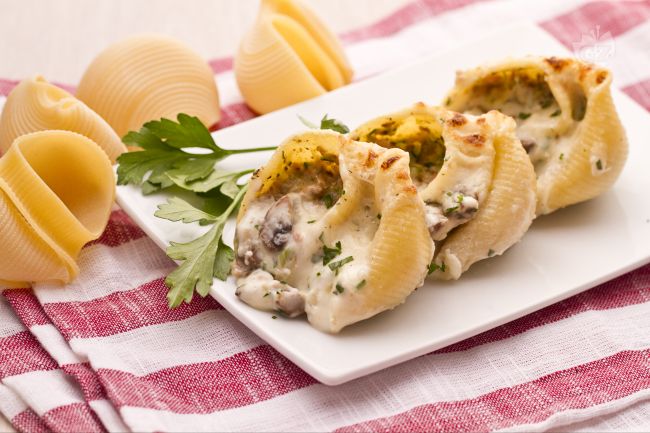 Conchiglioni Farcis Aux Champignons Jambon Et B Chamel Recettes