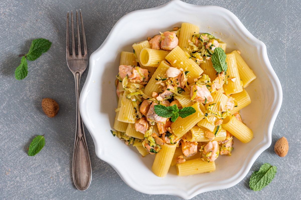 Pâtes au saumon et aux courgettes