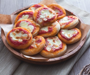 Petites pizzas rouges