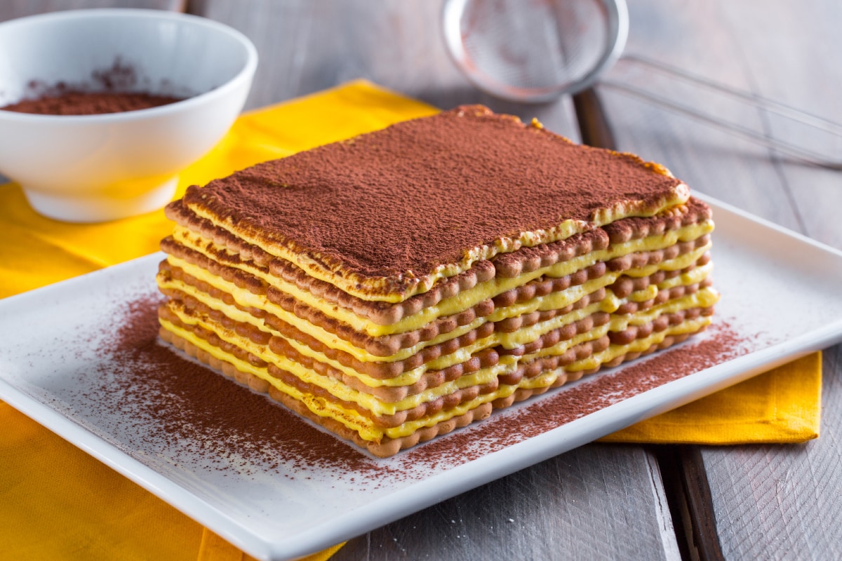 Tiramisu avec des biscuits secs