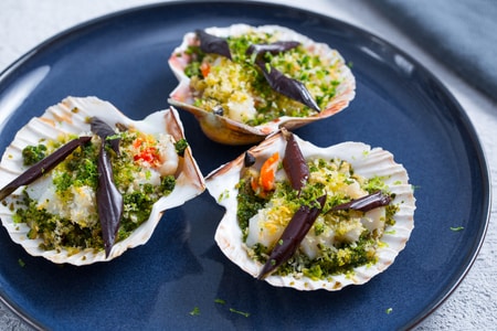 Coquilles Saint-Jacques gratinées aux aubergines