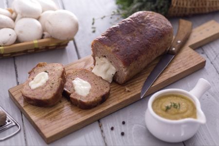 Pain de viande avec cœur de scamorza